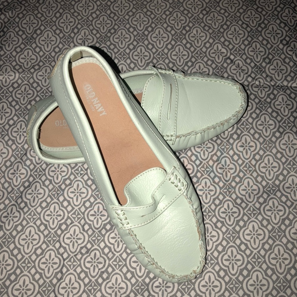 ✨Mint Green Loafers - 9✨